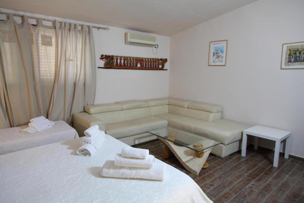 B&B Madema Cefalu Luaran gambar