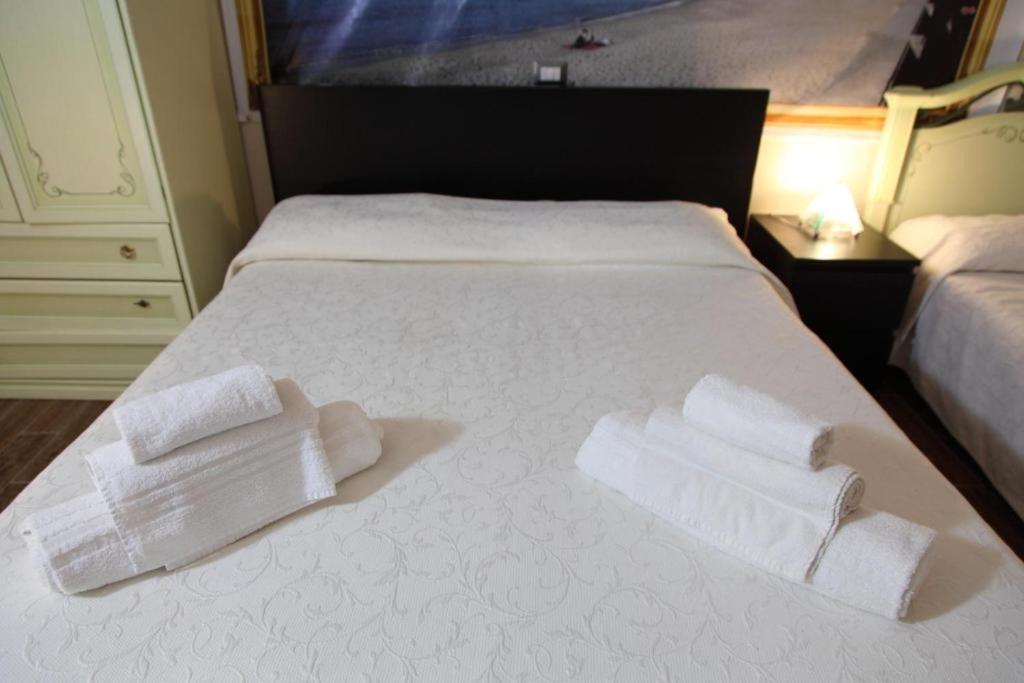 B&B Madema Cefalu Luaran gambar